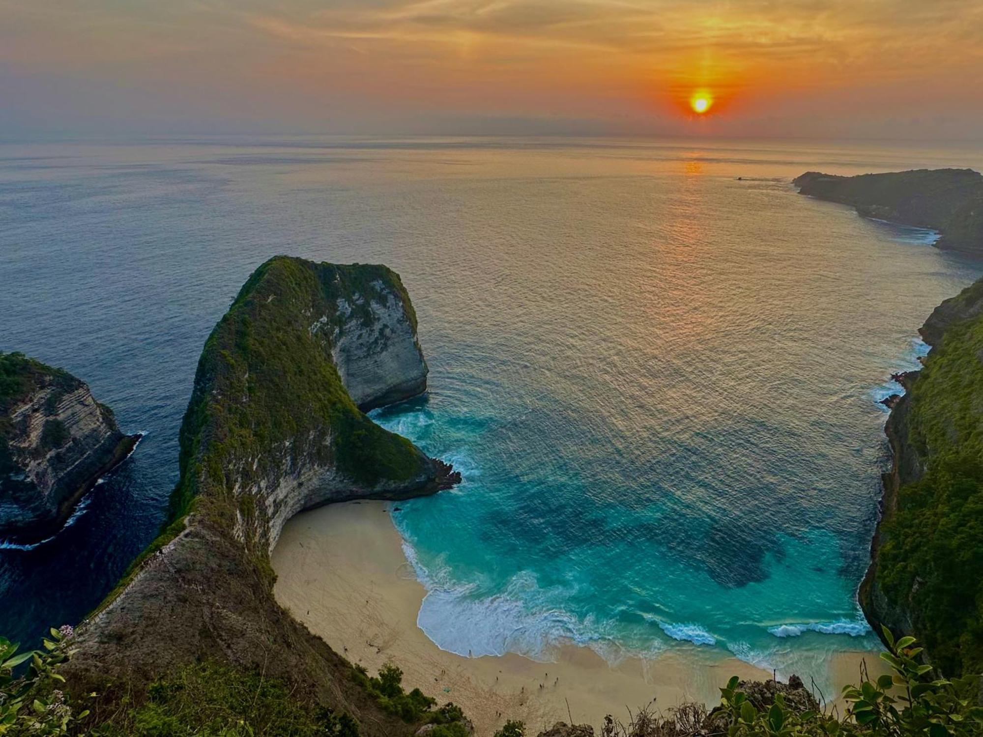 Jungle Paradise Batununggul Exterior photo